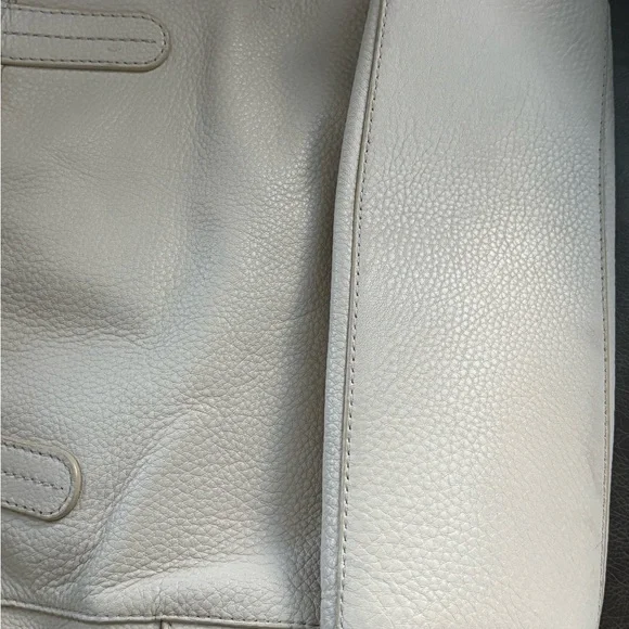 Fossil Cream Leather Tote Bag - Picture 9 of 16